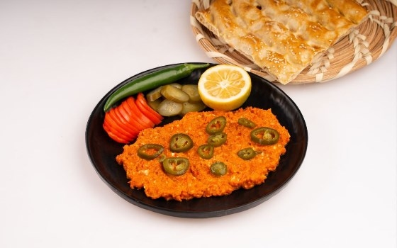املت گوجه با هالوپینو